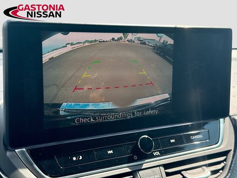 Used 2023 Nissan Altima 2.5 SR w/ SR Premium Package FWD image 18