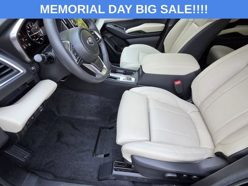Used 2025 Subaru Ascent Limited AWD/4WD image 8