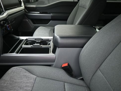 Used 2024 Ford F250 XLT w/ XLT Premium Package image 21