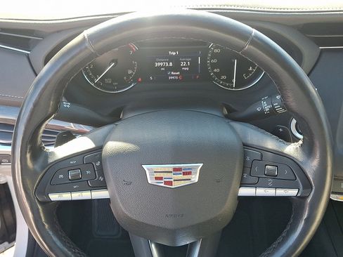 Certified 2021 Cadillac XT4 Premium Luxury w/ Cold Weather Package image 13