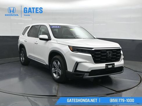 Certified 2023 Honda Pilot EX-L image 4