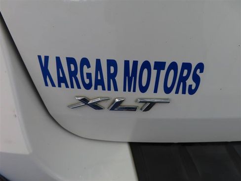 Used 2022 Ford Explorer XLT w/ Equipment Group 202A AWD/4WD image 14