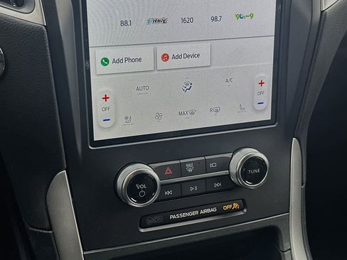 New 2024 Ford Edge SEL w/ Convenience Package image 18