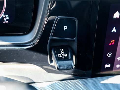 Used 2024 Porsche Cayenne S image 26