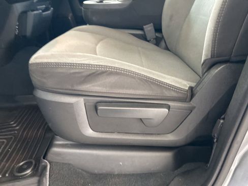 Used 2022 RAM 2500 Big Horn image 38