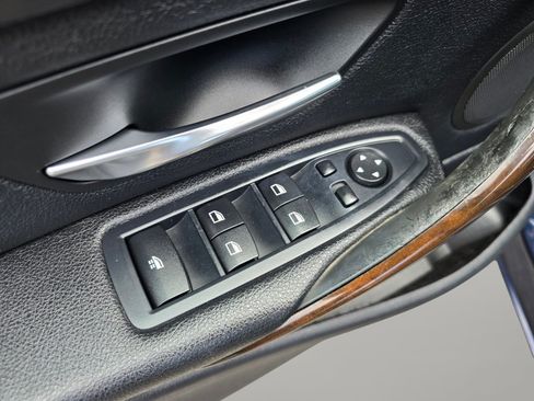 Used 2015 BMW 428i xDrive Convertible AWD/4WD image 34