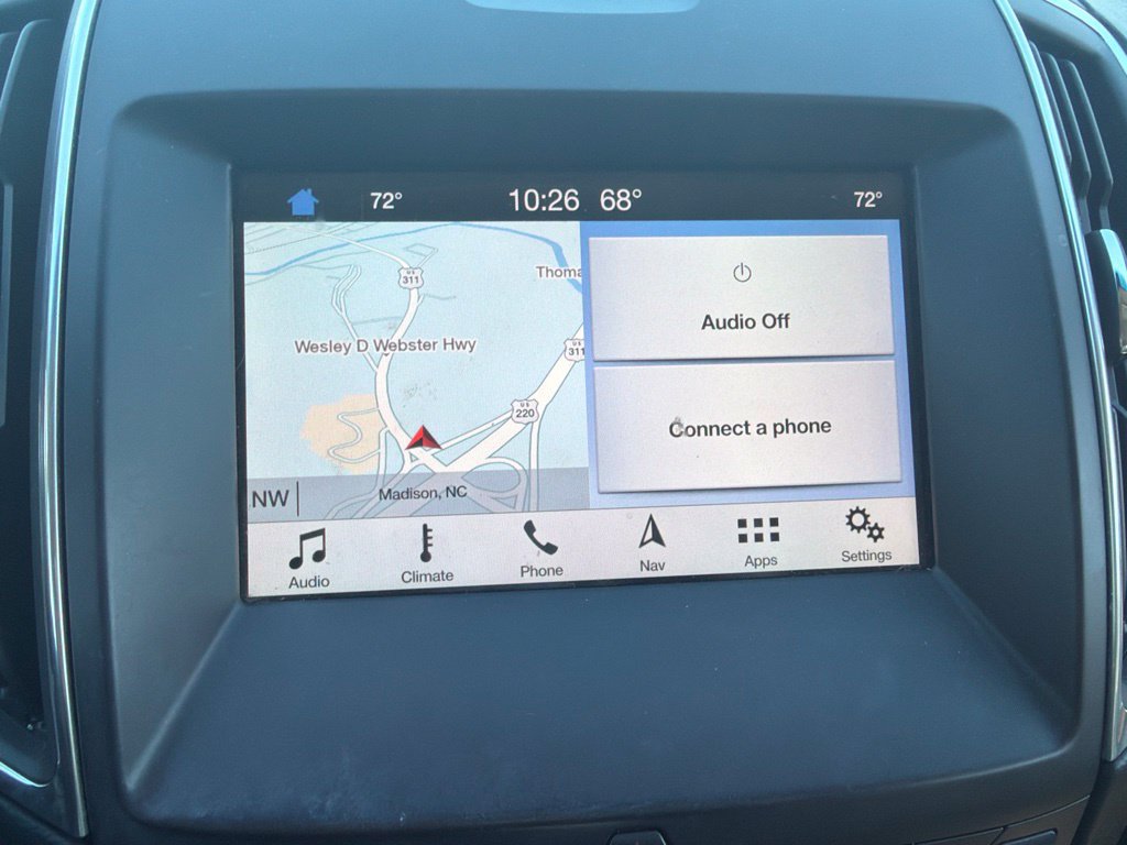 Used 2017 Ford Edge Titanium w/ Technology Package FWD image 8