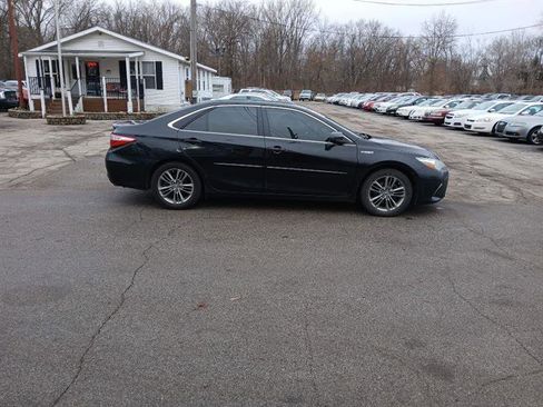 Used 2015 Toyota Camry SE image 6