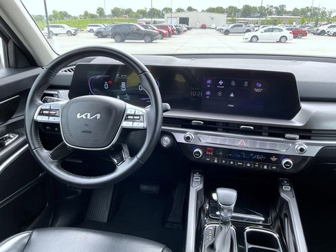 Used 2025 Kia Telluride S AWD/4WD image 14