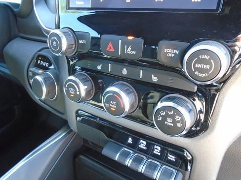 New 2025 RAM 1500 Big Horn image 18