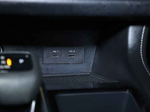 Certified 2025 Nissan Pathfinder SV FWD image 26