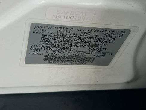 Used 2018 Nissan Kicks S image 30