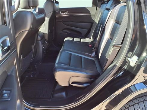 Used 2022 Jeep Grand Cherokee Limited w/ Trailer Tow Group IV image 24