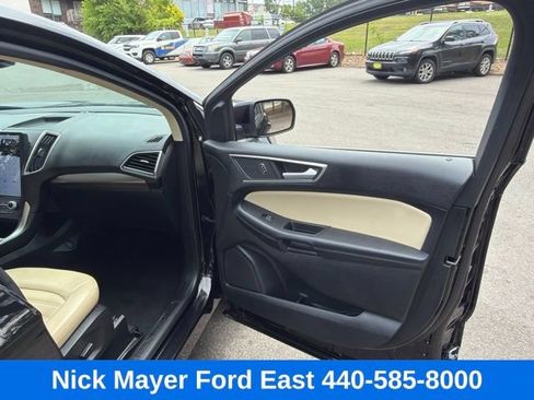 Used 2024 Ford Edge SEL AWD/4WD image 10