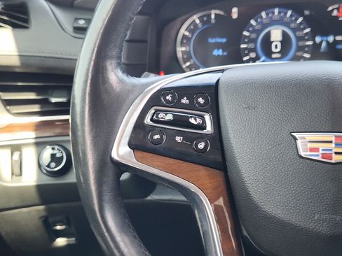Used 2019 Cadillac Escalade Premium Luxury w/ Escalade Sport Edition RWD image 28