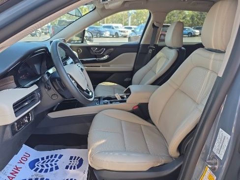 Used 2025 Lincoln Corsair Reserve w/ Equipment Group 202A image 6