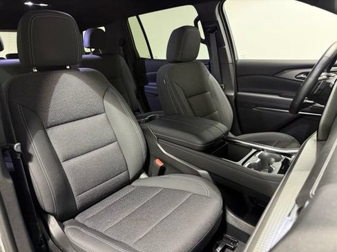 Used 2026 Chevrolet Traverse LT FWD image 28