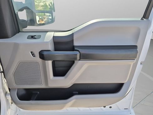 Used 2019 Ford F250 XL w/ Power Equipment Group AWD/4WD image 14