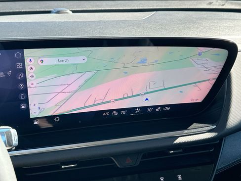 Used 2024 Buick Envision Preferred image 17