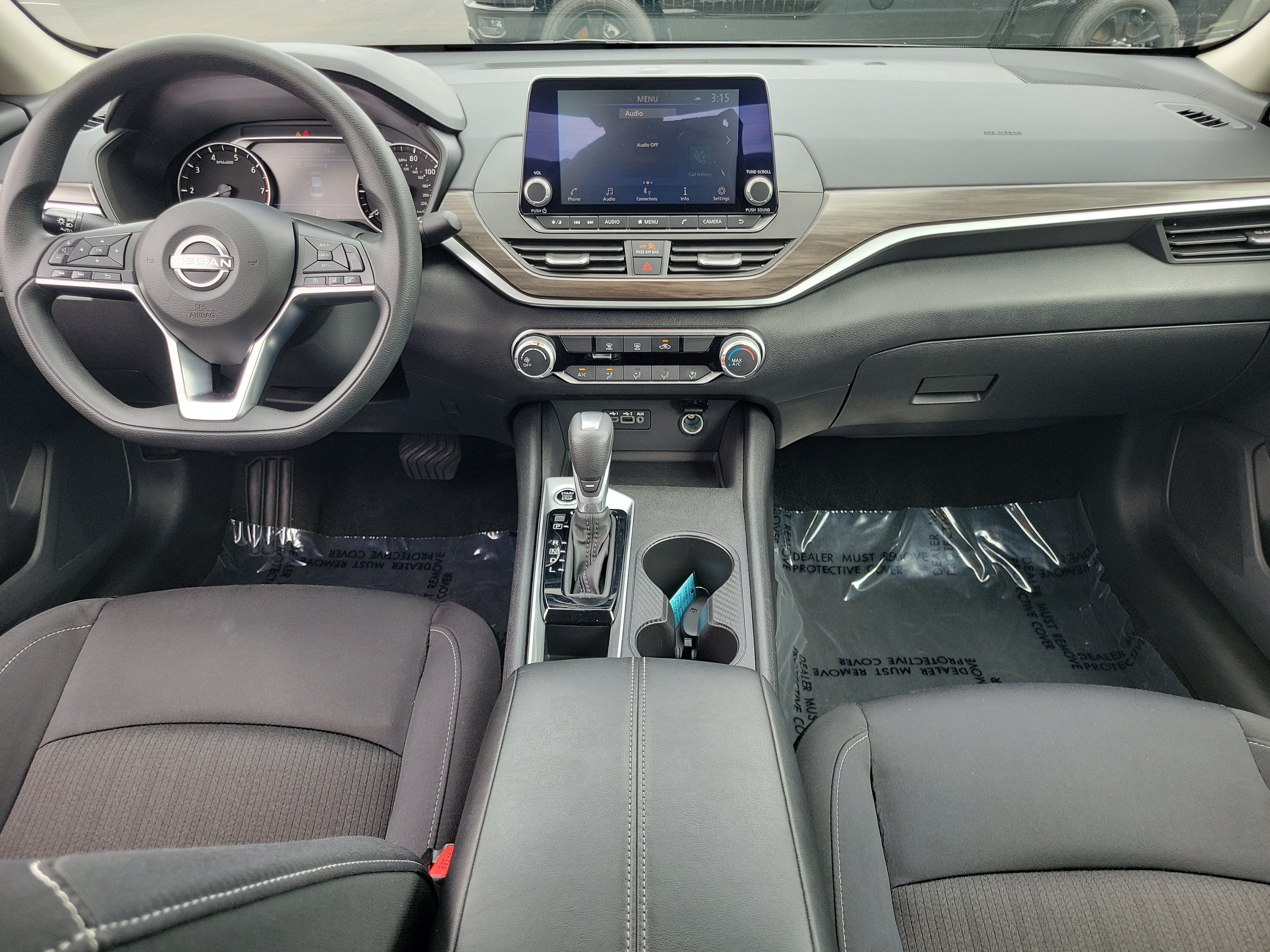 Used 2025 Nissan Altima 2.5 SV FWD image 9