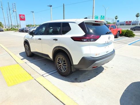 Used 2023 Nissan Rogue S FWD image 6