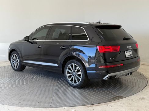 Used 2019 Audi Q7 3.0T Prestige w/ Prestige Package image 3