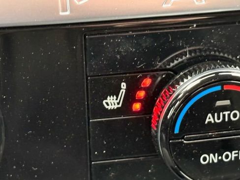 New 2026 Nissan Pathfinder SV image 10