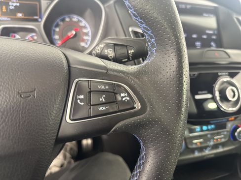 Used 2017 Ford Focus RS AWD/4WD image 26
