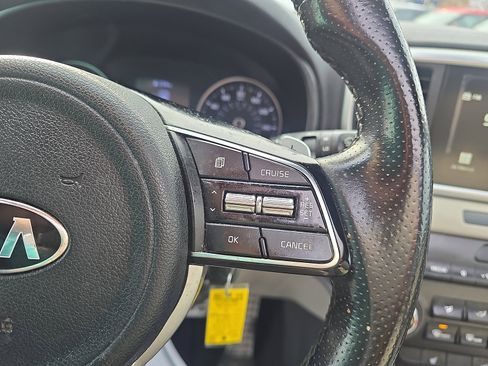 Used 2020 Kia Sportage S w/ S Sunroof Package image 18