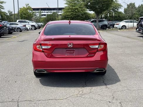Used 2018 Honda Accord Sport image 3