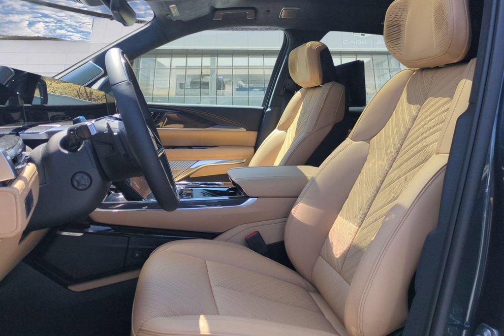 New 2026 Cadillac Escalade IQL Sport 2 w/ LPO, Premium Carpet Package AWD/4WD image 11