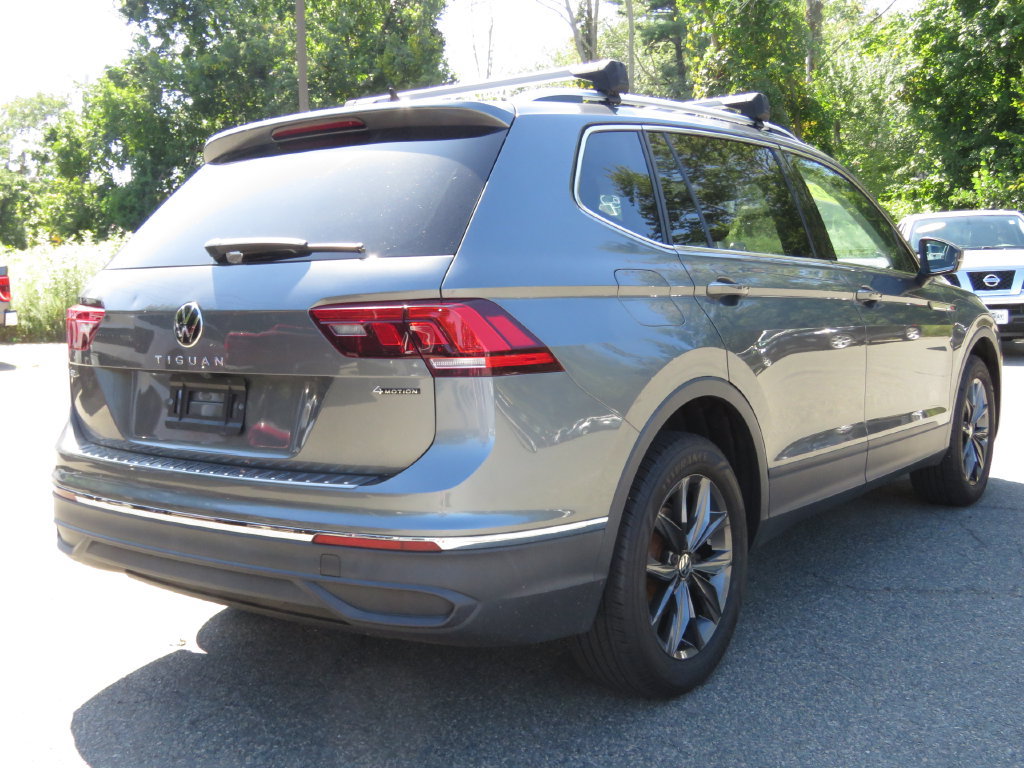 Used 2023 Volkswagen Tiguan SE AWD/4WD image 5