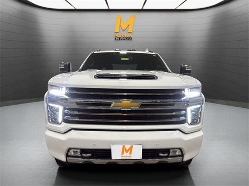 Used 2022 Chevrolet Silverado 3500 High Country image 3