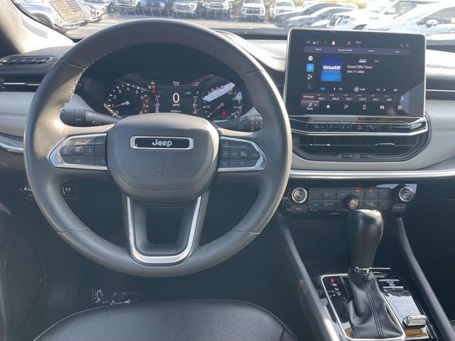 Used 2023 Jeep Compass Limited AWD/4WD image 14