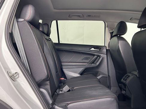 Used 2024 Volkswagen Tiguan Wolfsburg Edition FWD image 12