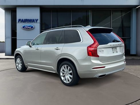 Used 2018 Volvo XC90 T6 Momentum w/ Momentum Plus Package AWD/4WD image 4