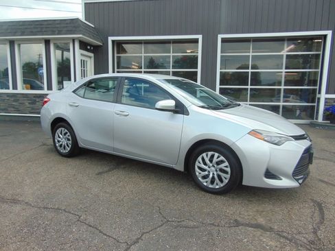 Used 2017 Toyota Corolla LE w/ Carpet Mat Package (TMS) image 1