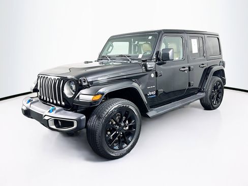 Used 2022 Jeep Wrangler Sahara w/ Cold Weather Group image 3