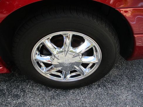 Used 2003 Buick Le Sabre Limited w/ Celebration Edition Package FWD image 29