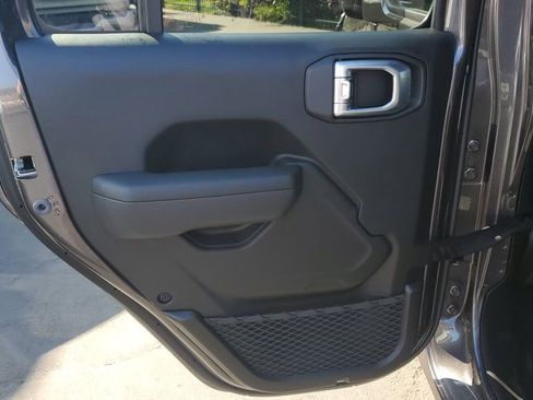 New 2026 Jeep Gladiator Sport image 15