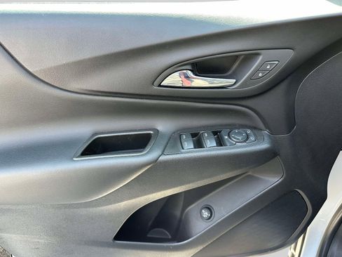 Used 2023 Chevrolet Equinox LT image 15