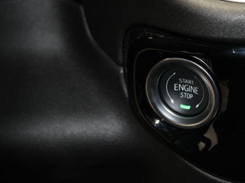 Used 2025 Chevrolet Silverado 1500 High Country AWD/4WD image 49