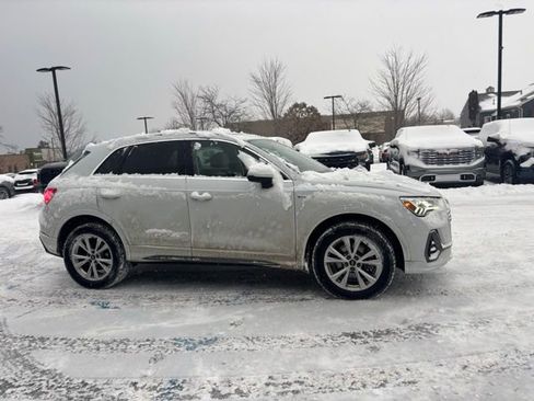 Used 2022 Audi Q3 2.0T Premium Plus image 4