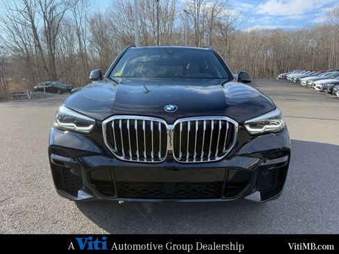 Used 2023 BMW X5 xDrive40i w/ M Sport Package image 3