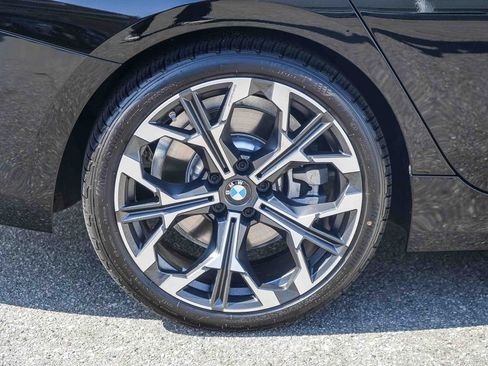 Used 2026 BMW 330i Sedan w/ Convenience Package RWD image 8
