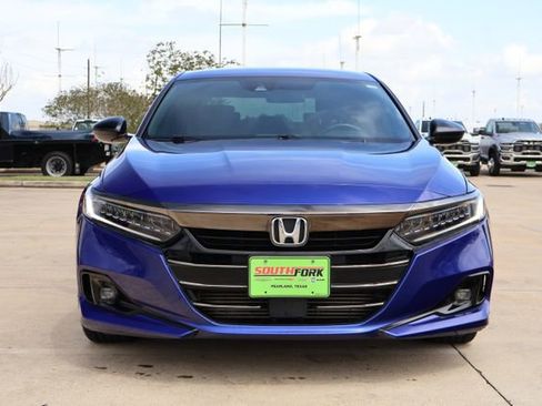 Used 2021 Honda Accord Sport image 2