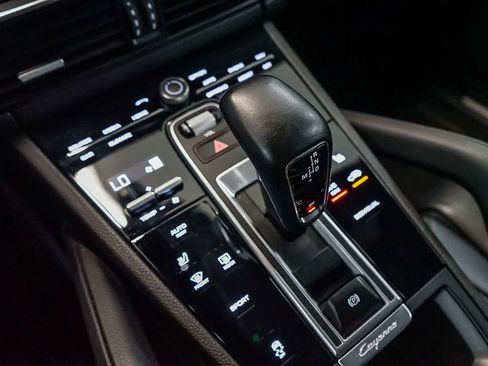 Certified 2023 Porsche Cayenne AWD/4WD image 25