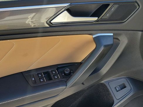 Certified 2024 Volkswagen Tiguan SE R-Line FWD image 16