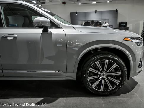 Used 2024 Volvo XC90 B6 Plus image 13