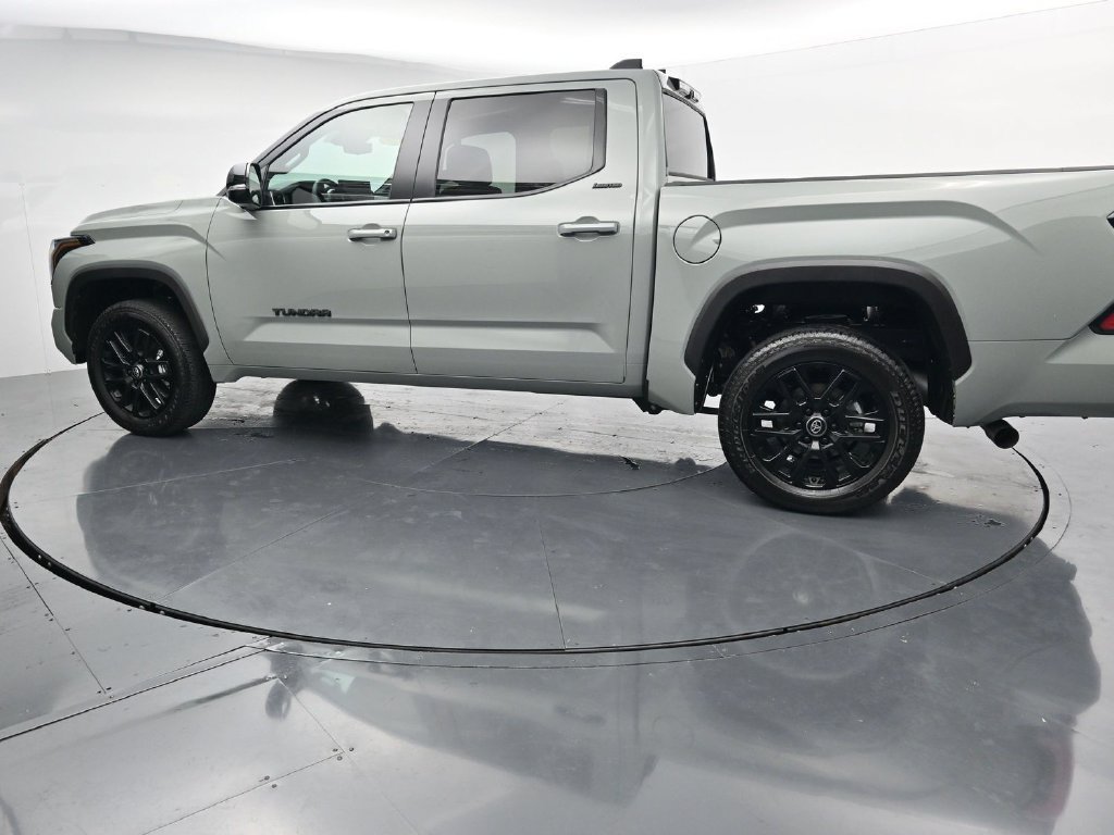 Used 2026 Toyota Tundra Limited AWD/4WD image 5